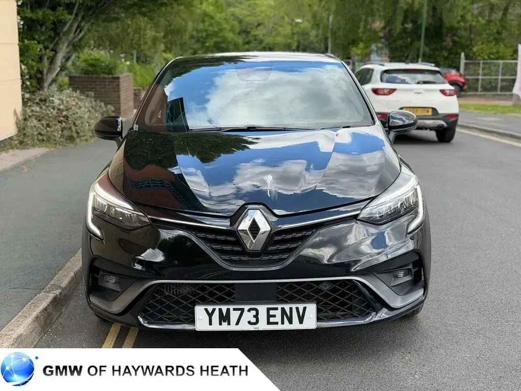 Used Renault Clio V RS Line 90 HP (66 kW) 2023 Black Hatchback