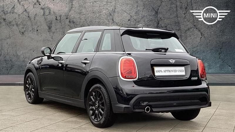 Used Mini Cooper Classic 134 HP (98 kW) 2023 Black Hatchback