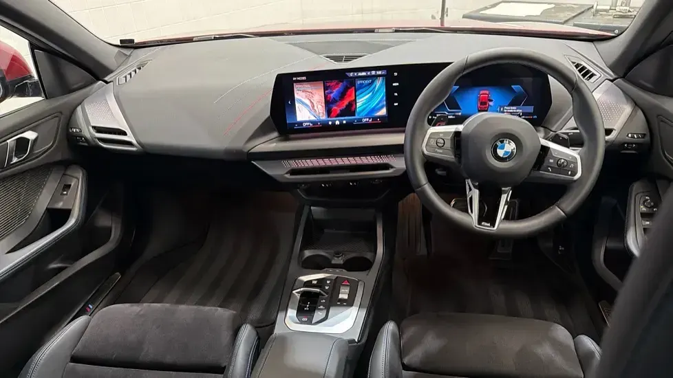 Usado BMW 220 M Sport 168 HP (123 kW) 2025 Vermelho Coupé