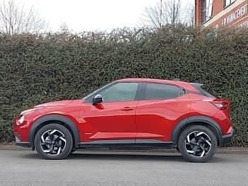 Used Nissan Juke N-Connecta 143 HP (105 kW) 2023 Red SUV