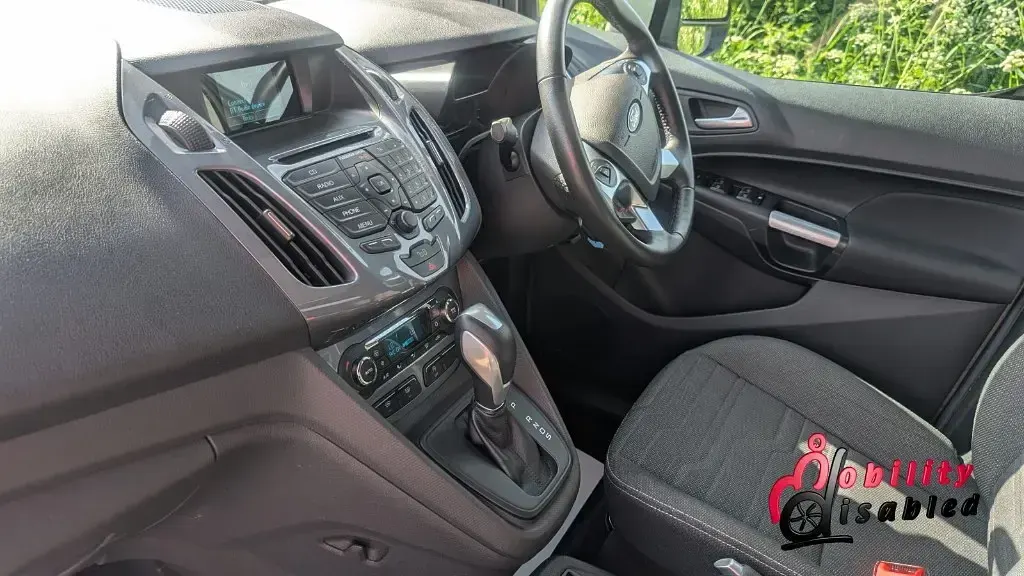 Used Ford Tourneo Connect Titanium 2016 Silver MPV