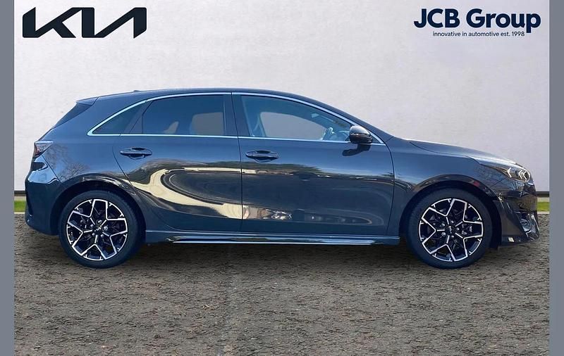 Używany Kia Ceed GT-Line 138 KM (101 kW) 2025 Szary Hatchback