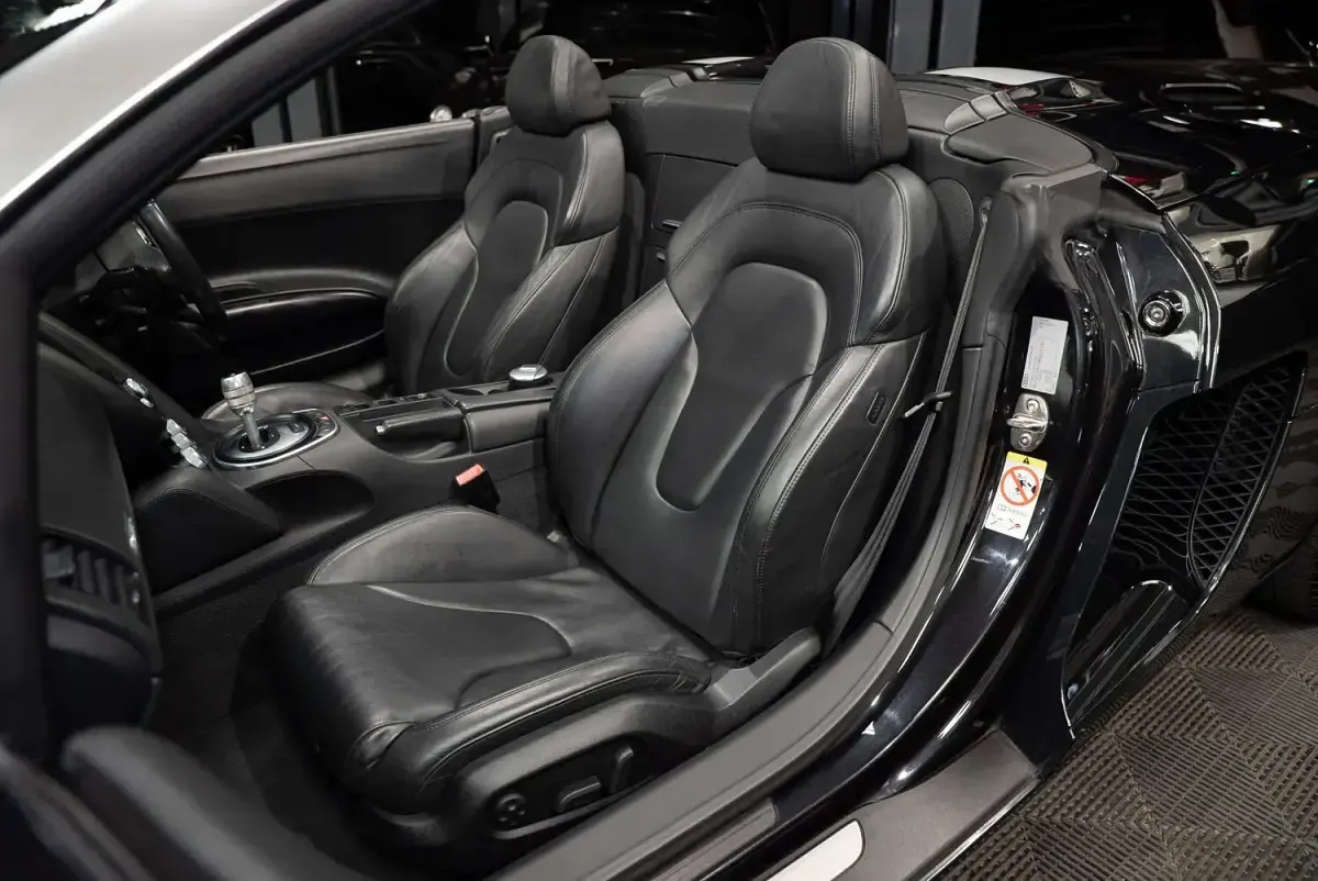 Begagnad Audi R8 Coupé Design 2011 Svart Sportkupé