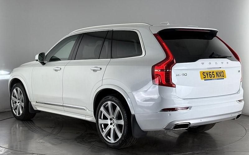 Used Volvo XC90 Inscription 225 HP (165 kW) 2015 White SUV