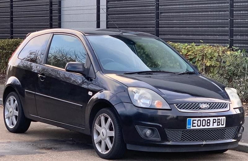 Black Used 2008 Ford Fiesta Zetec Hatchback | £1,750 (Good price) - Image 1/4