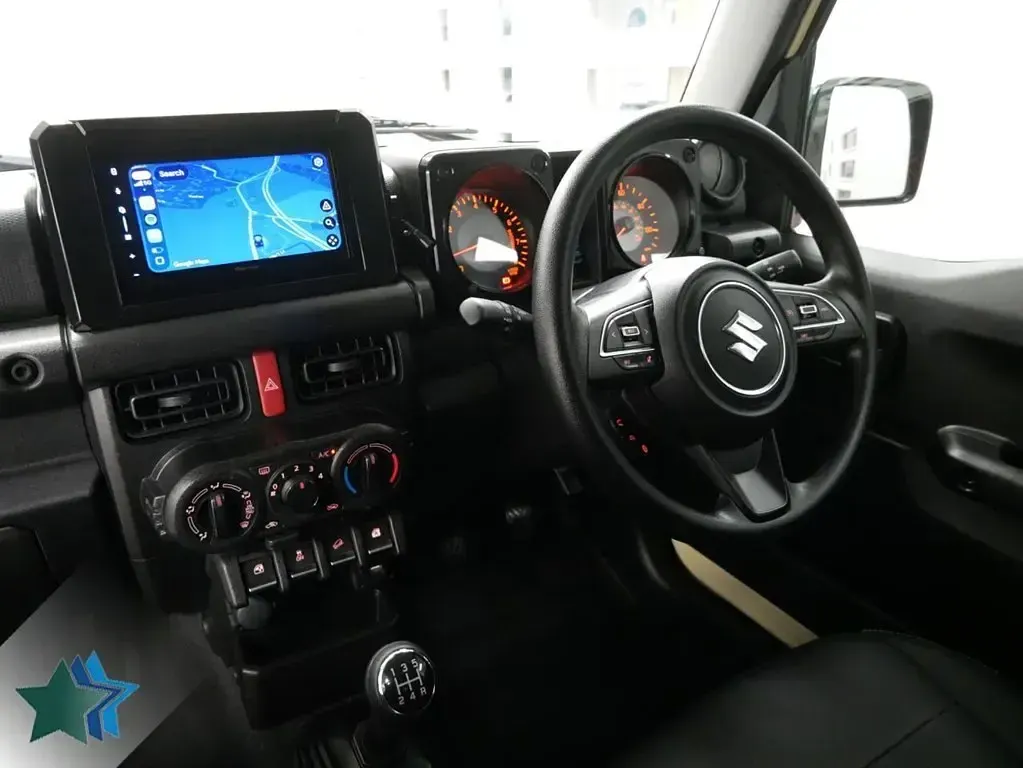 Used Suzuki Jimny 100 HP (73 kW) 2024 Beige SUV