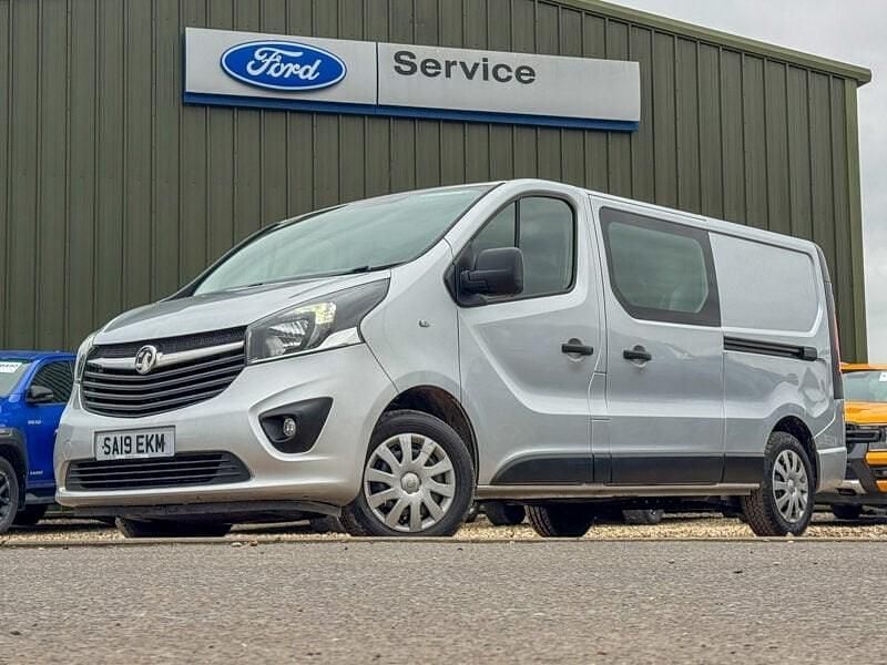 Used Vauxhall Vivaro Sportive 125 HP (91 kW) 2019 Silver MPV