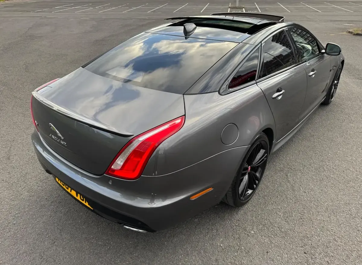 Used Jaguar XJ R-Sport 340 HP (250 kW) 2017 Grey Sedan