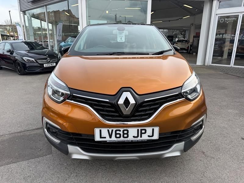 Second-hand Renault Captur GT-Line 90 CP (66 kW) 2018 Negru SUV