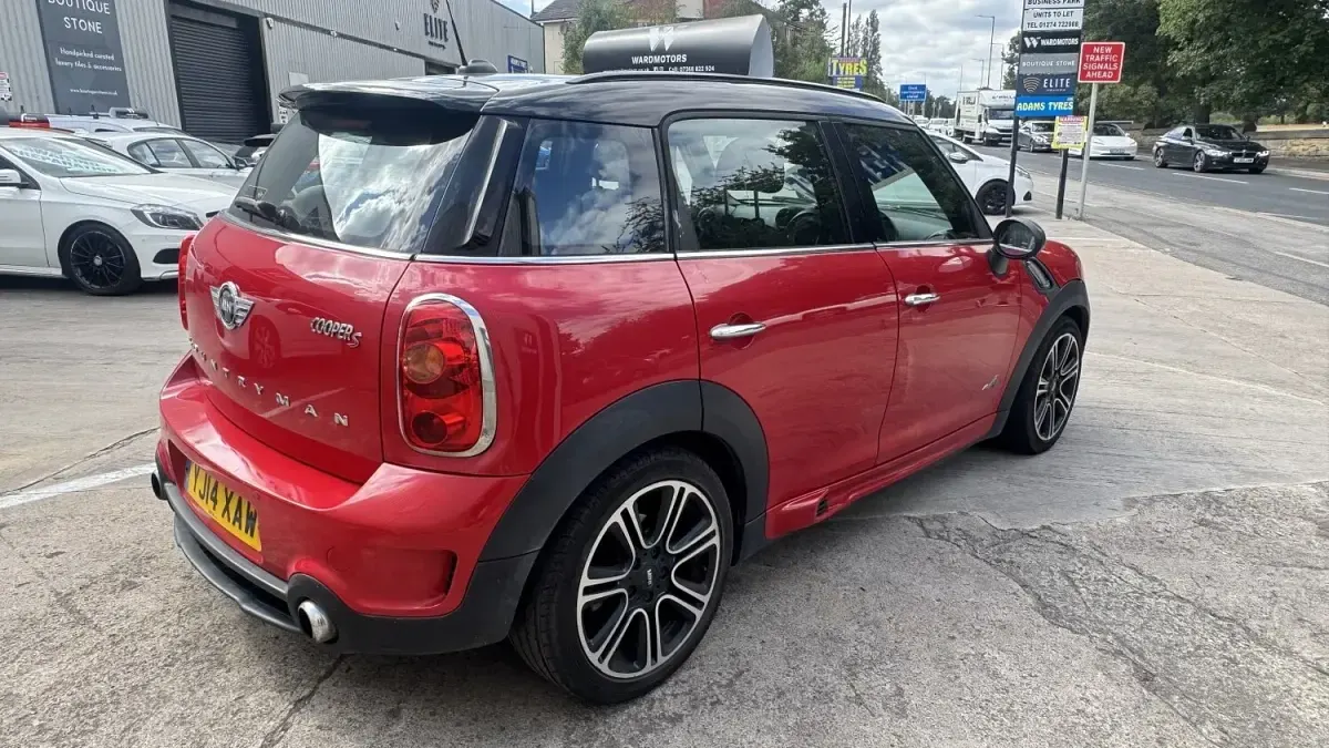 Used Mini Cooper S Countryman 184 HP (135 kW) 2014 Red SUV