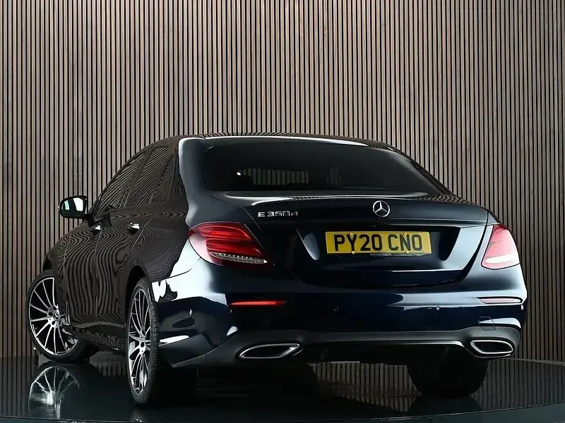 Begagnad Mercedes E350 AMG line 2020 Blå Sedan