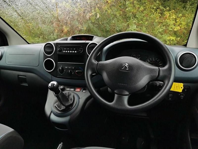 Used Peugeot Partner Tepee S 2015 Blue MPV