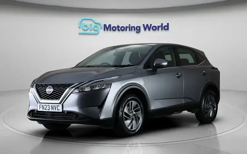 Used Nissan Qashqai Acenta Premium 140 HP (102 kW) 2023 Grey SUV