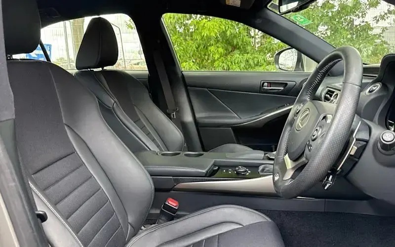 Used Lexus IS300h Sport Line 223 HP (164 kW) 2013 Silver Sedan