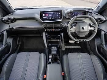 Nouă Peugeot e-2008 GTi 114 kW (156 CP) 2025 Negru SUV