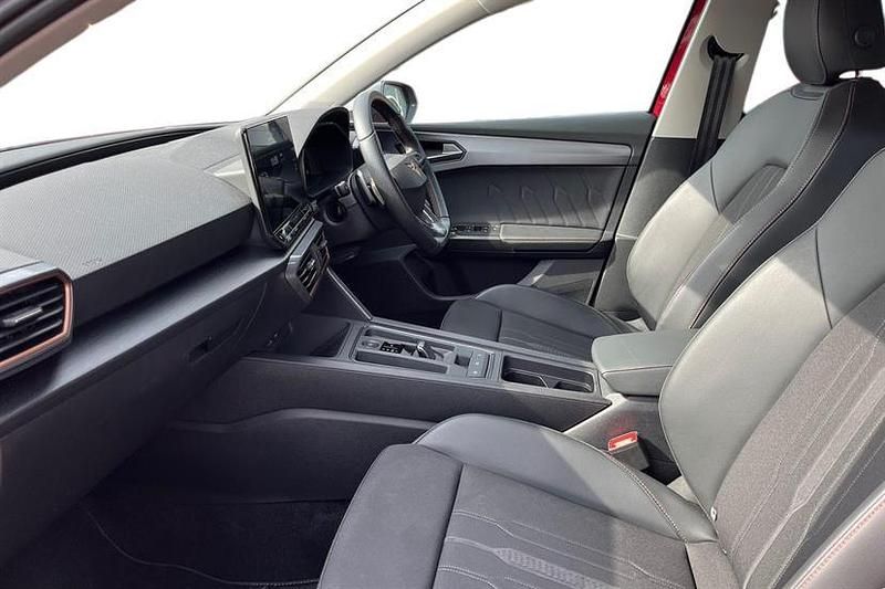 Used Cupra Leon 150 HP (110 kW) 2023 Desire red Hatchback