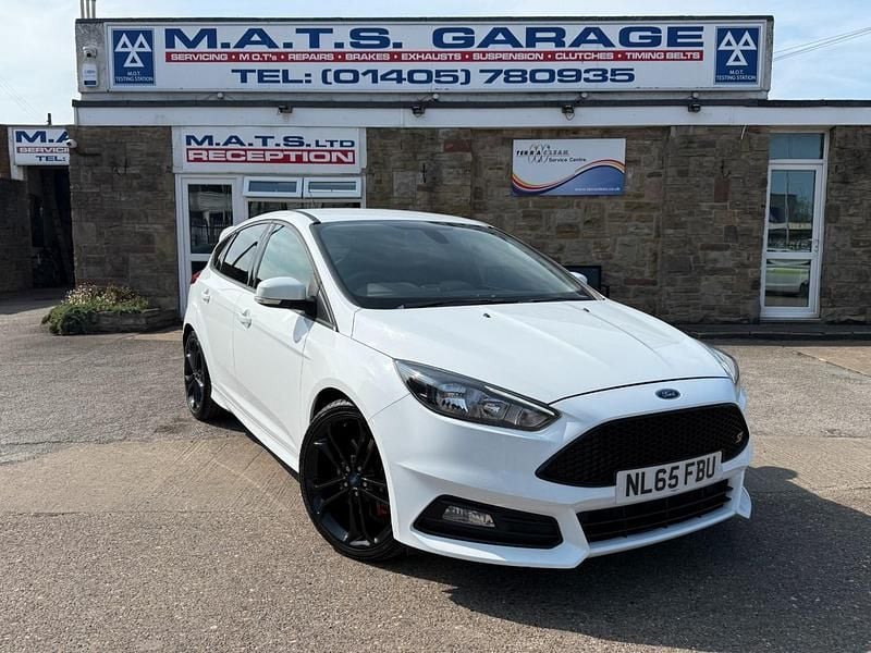 White Used 2015 Ford Focus ST Hatchback | £10,495 (Good price) - Image 1/4