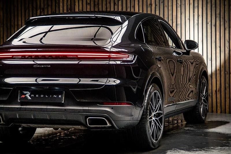 Usado Porsche Cayenne 353 HP (259 kW) 2024 Preto SUV