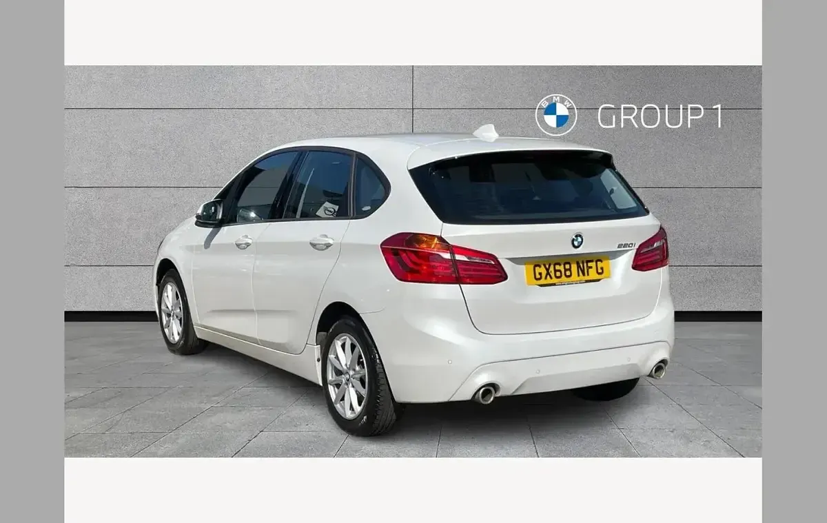 Used BMW 220 Performance 188 HP (138 kW) 2018 White Hatchback