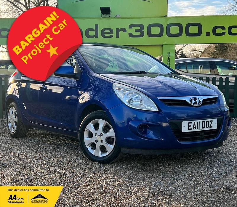 Blue Used 2011 Hyundai i20 Comfort Hatchback | £1,500 (Fair price) - Image 1/4