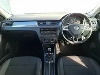 Used Skoda Rapid SE 90 HP (66 kW) 2014 Silver Hatchback