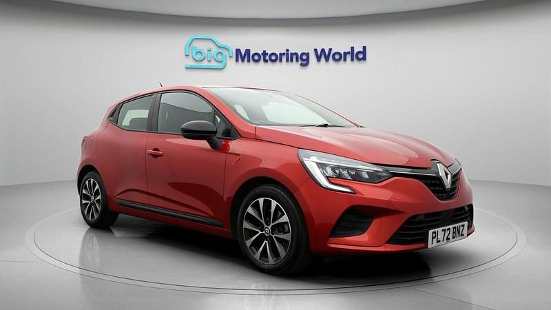 Used Renault Clio V Evolution 145 HP (106 kW) 2023 Hatchback