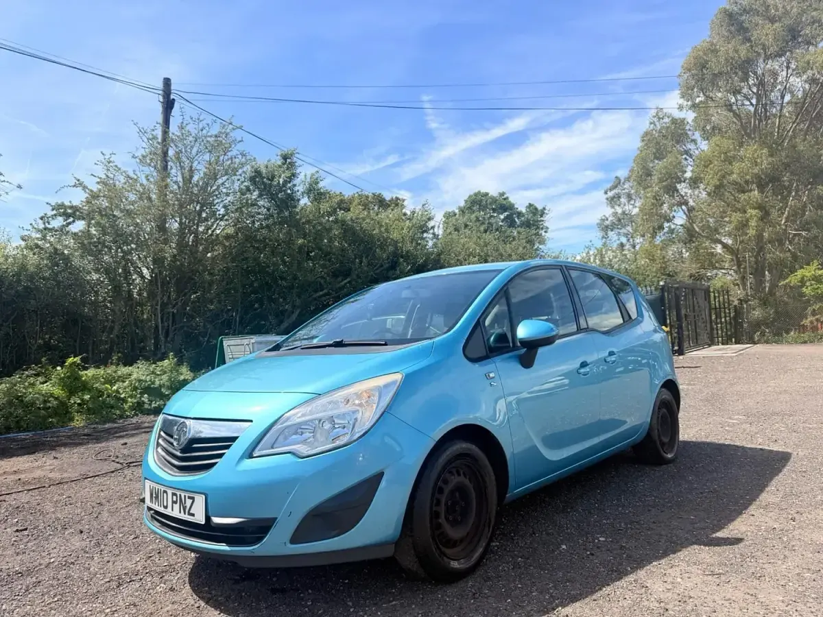 Used Vauxhall Meriva S 2010 Blue MPV