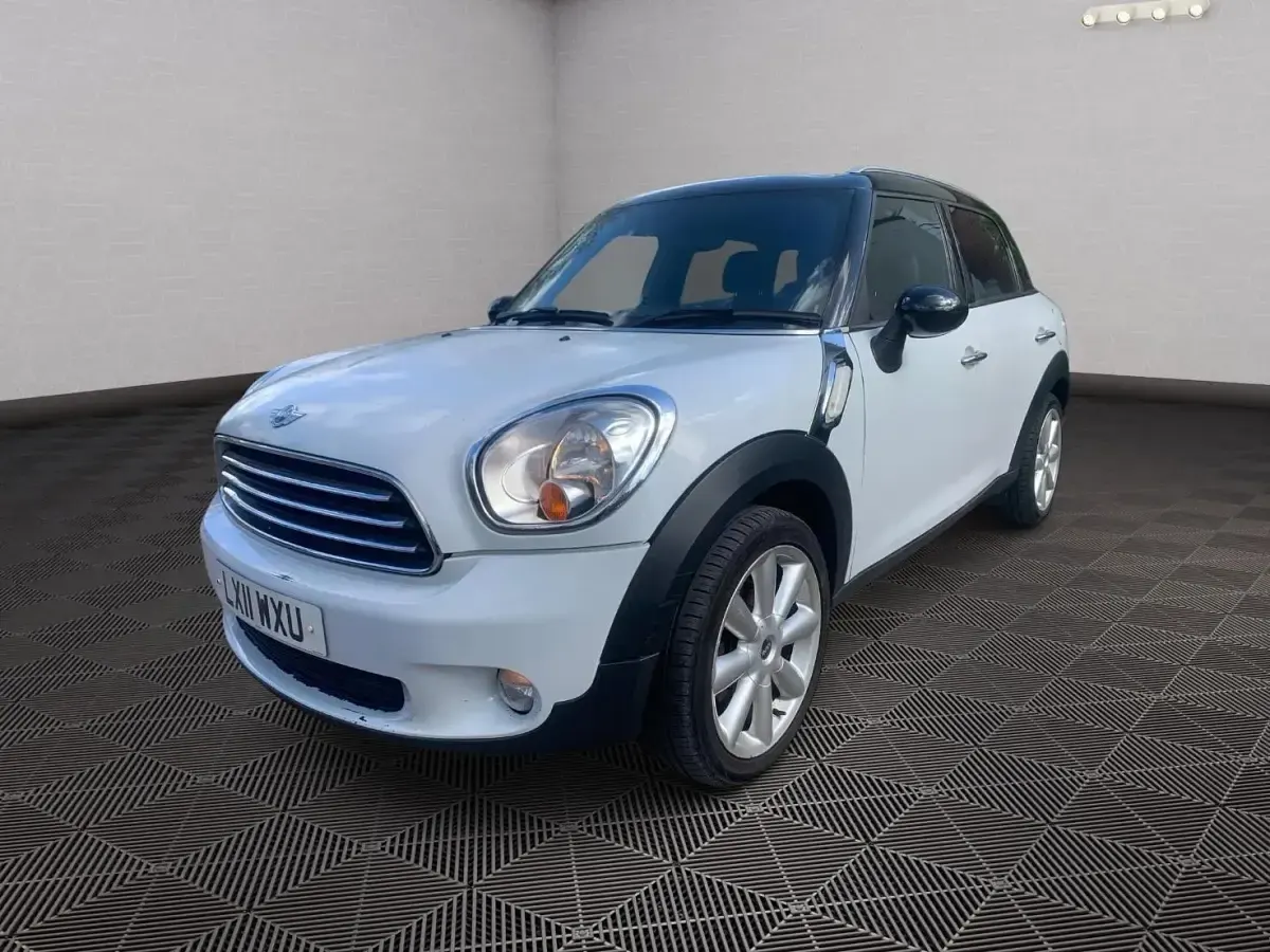 Usado Mini Cooper 122 CV (89 kW) 2011 Blanco Utilitario
