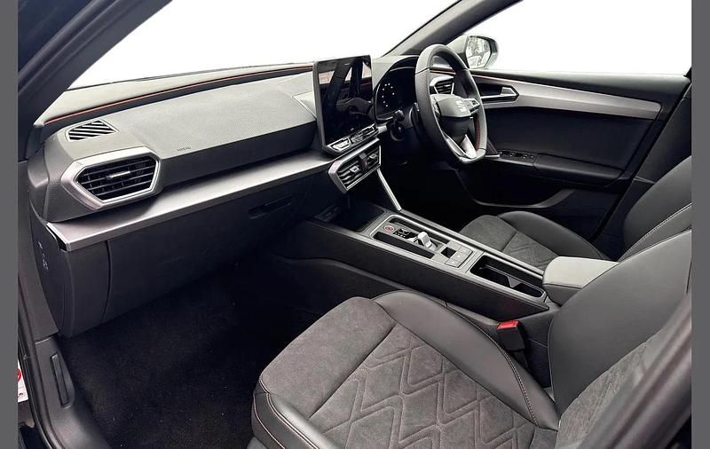 New Seat Leon FR Sport 147 HP (108 kW) 2025 Black Hatchback