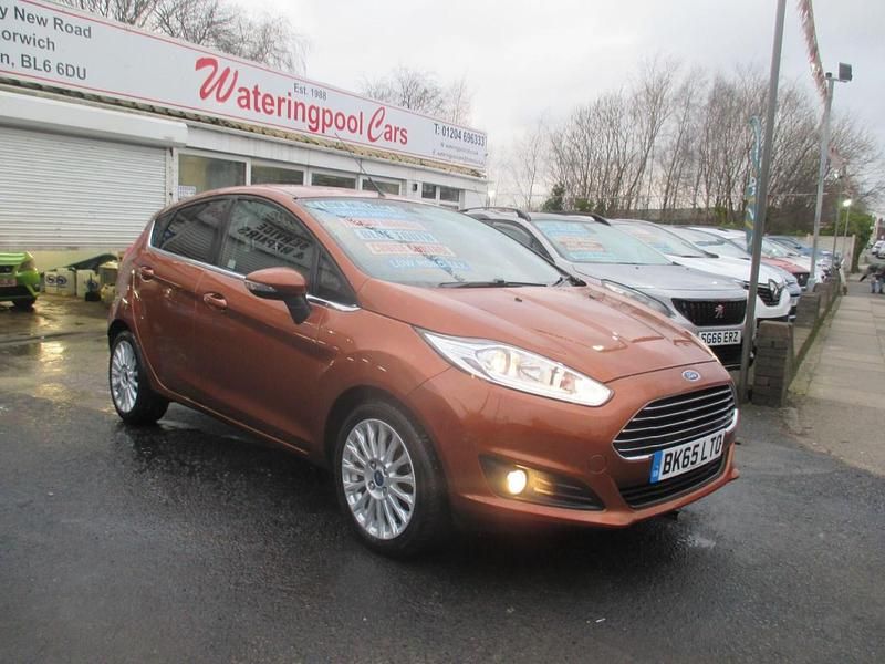 Usado Ford Fiesta Titanium 2015 Castanho Citadino