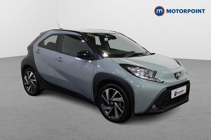 Green Used 2024 Toyota Aygo Hatchback | £14,299 (Fair price) - Image 1/4