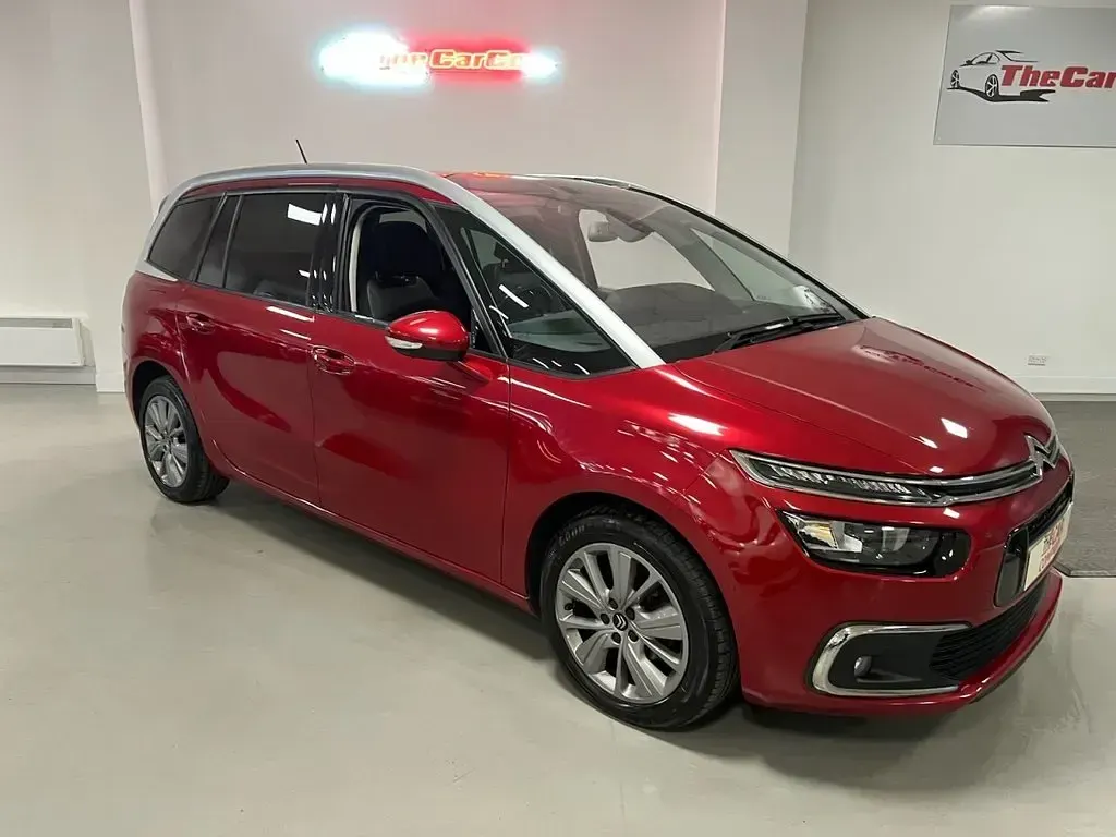 Used Citroën Grand C4 Picasso Flair 120 HP (88 kW) 2018 Red MPV