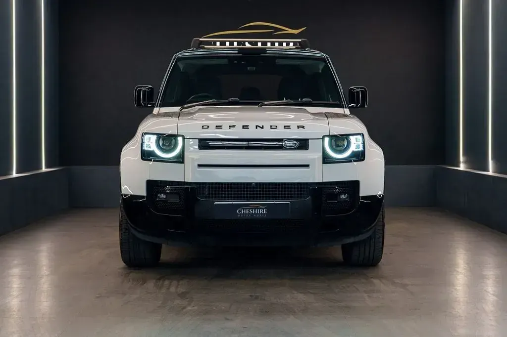 Used Land Rover Defender HSE Dynamic 250 HP (183 kW) 2022 White SUV