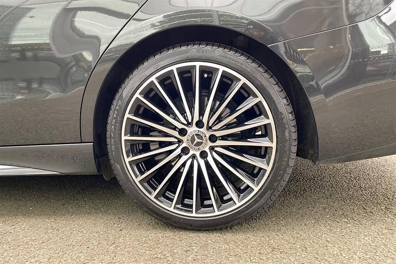 Used Mercedes C300 AMG Line Premium Plus 258 HP (189 kW) 2025 Grey Estate