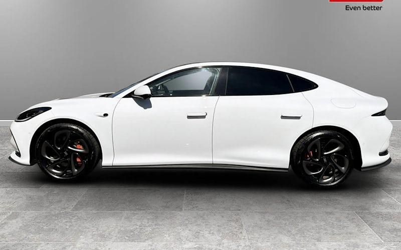Usado MG IM5 Performance 553 kW (752 HP) 2025 Citadino