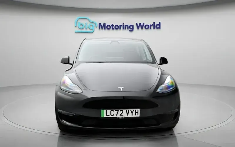 Used Tesla Model Y Long Range AWD 286 kW (389 HP) 2025 SUV