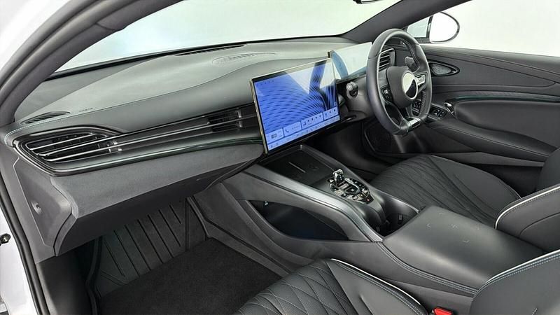 Used BYD Seal Design 230 kW (313 HP) 2025 Polar white Sedan