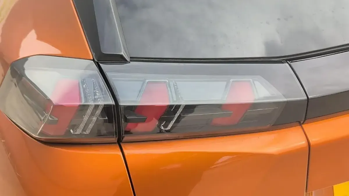 Used Peugeot 2008 GT 129 HP (94 kW) 2023 Orange SUV