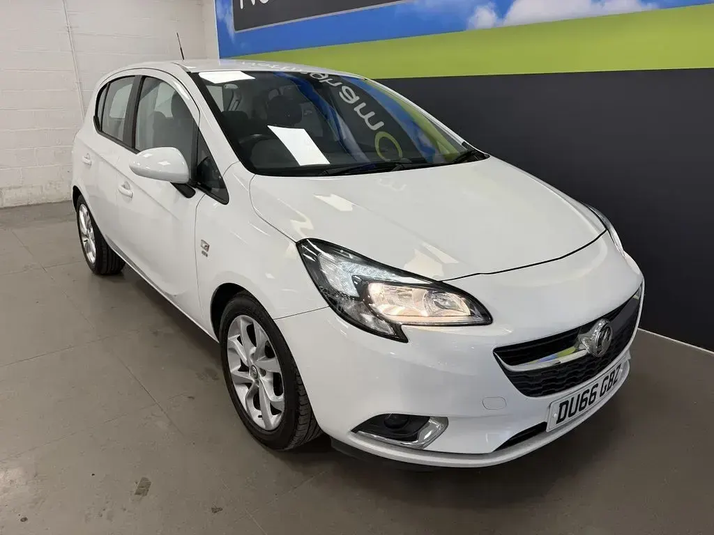 Used Vauxhall Corsa SRi 2016 White Hatchback