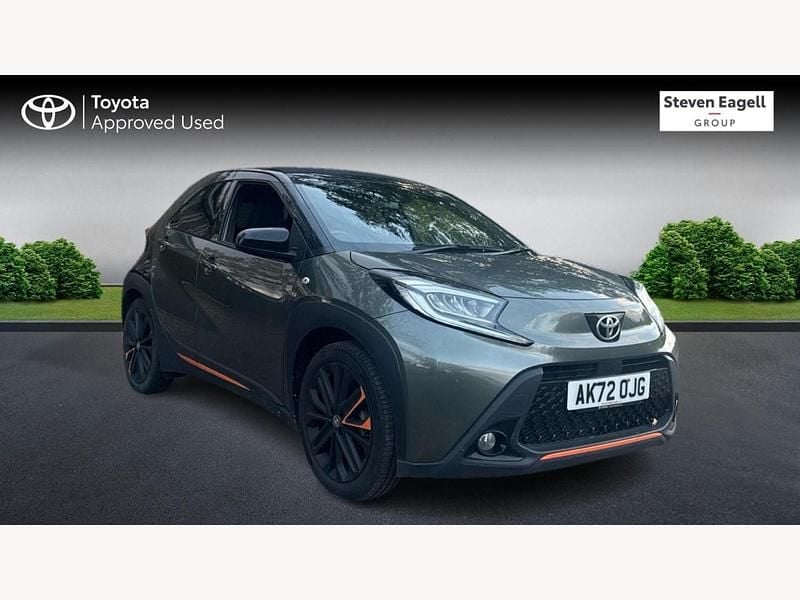 Green Used 2022 Toyota Aygo X Edition SUV | £14,700 - Image 1/3