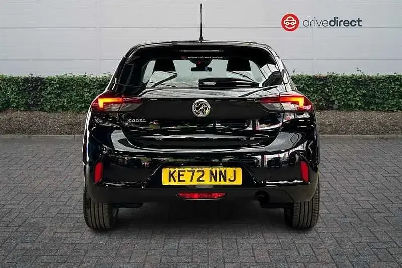 Second-hand Vauxhall Corsa Design Edition 75 CP (55 kW) 2023 Negru Hatchback