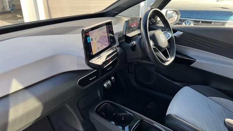 Used VW ID.3 Pro Performance 150 kW (204 HP) 2022 Glacier white metallic black Hatchback