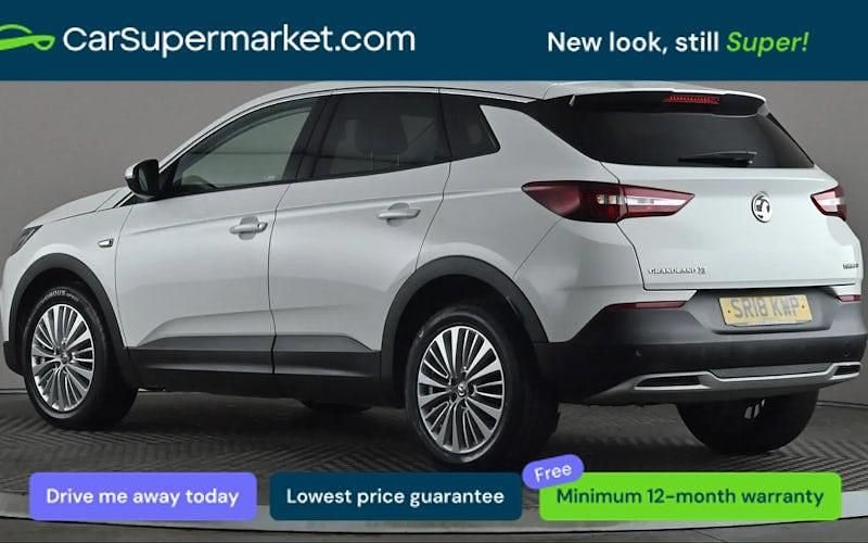 Used Vauxhall Grandland X 120 HP (88 kW) 2018 White SUV