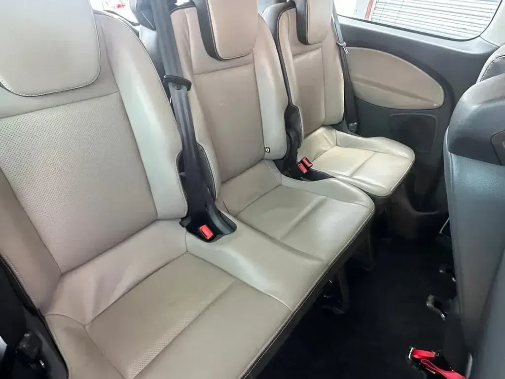 Used Ford Tourneo Custom Titanium 2017 White Van