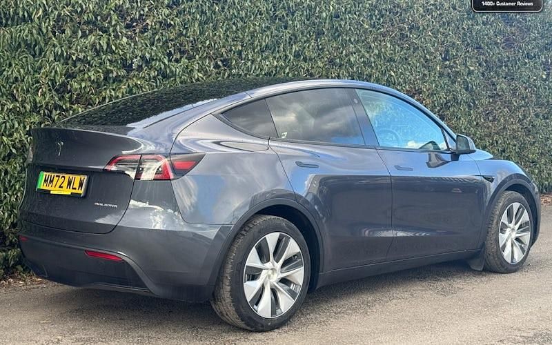 Used Tesla Model Y Long Range AWD 286 kW (389 HP) 2025 SUV