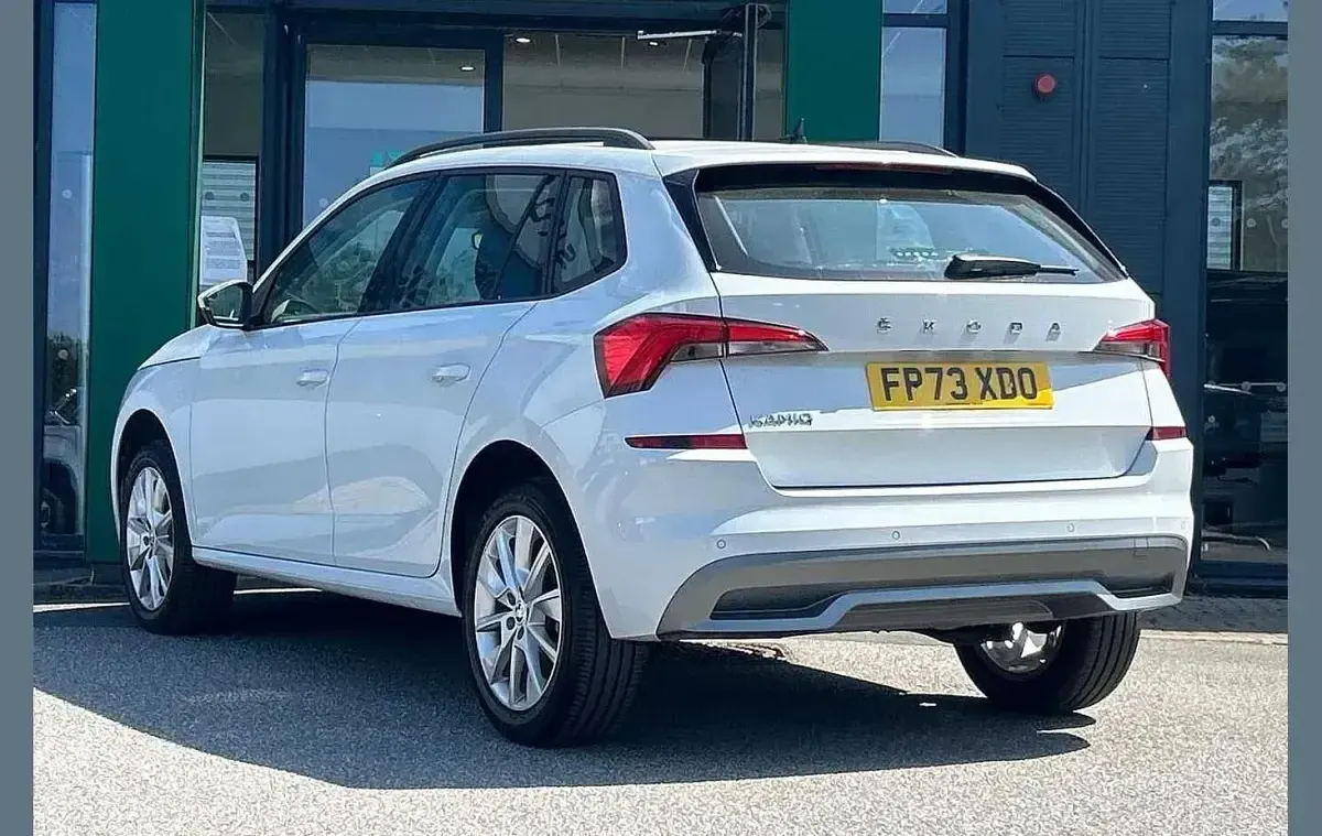 Used Skoda Kamiq SE 115 HP (84 kW) 2024 White SUV