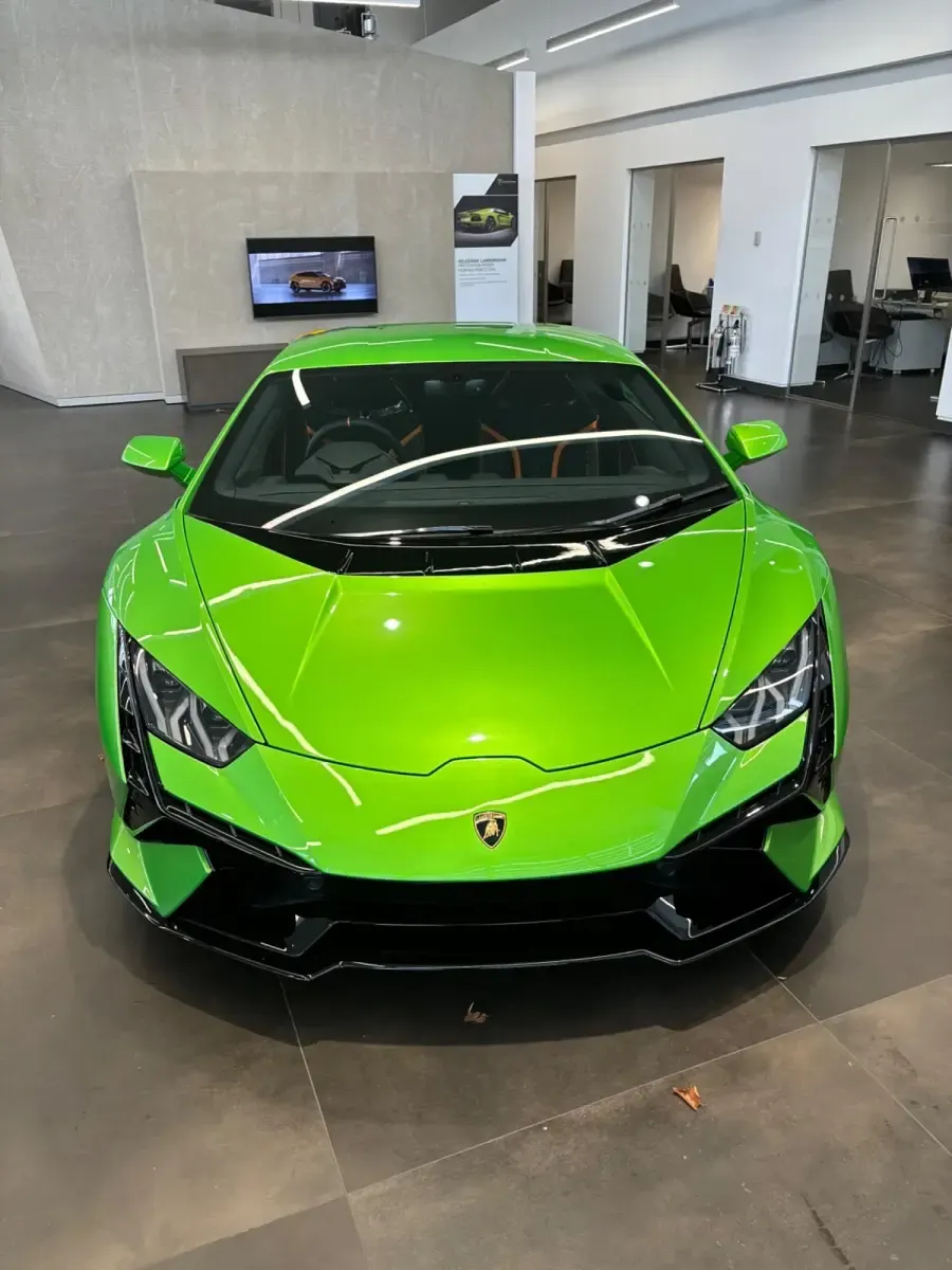 Used Lamborghini Huracán 2024 Green Coupe