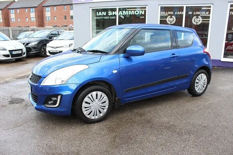 Used Suzuki Swift 94 HP (69 kW) 2015 Blue Hatchback