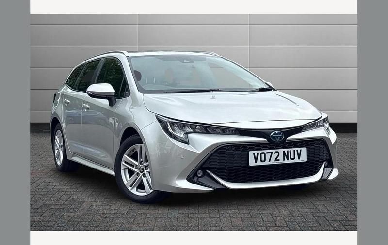Silver Used 2022 Toyota Corolla Sport Estate | £18,995 (Fair price) - Image 1/4