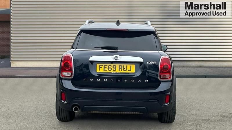Used Mini Cooper Countryman Exclusive 136 HP (100 kW) 2019 Blue/black SUV